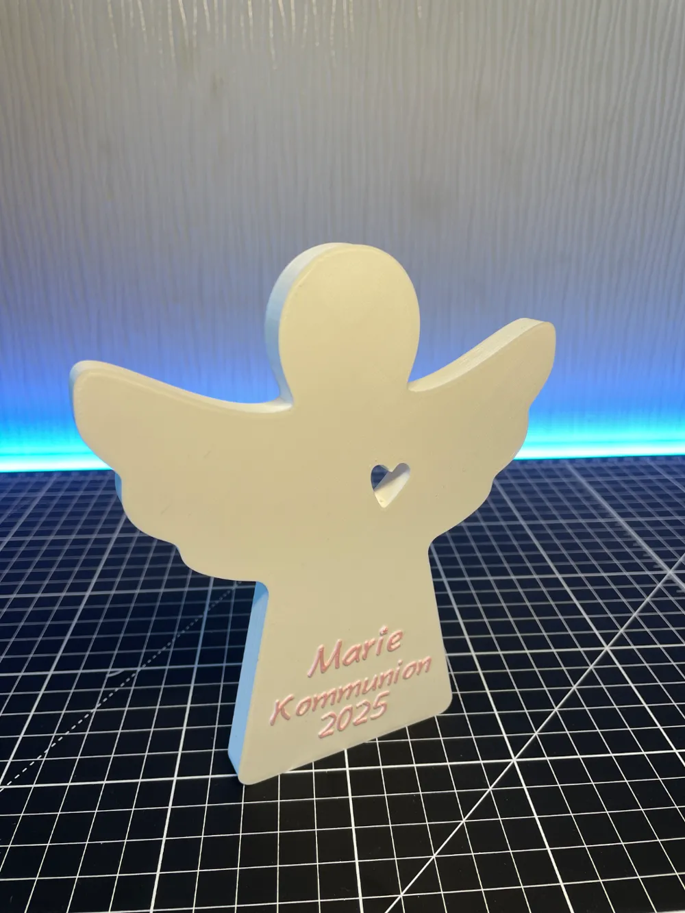 2D Angel by Kevin MakerWorld: Download Free 3D Models