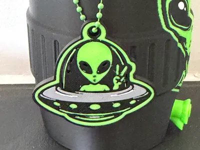 Alien Keychain tab Opener