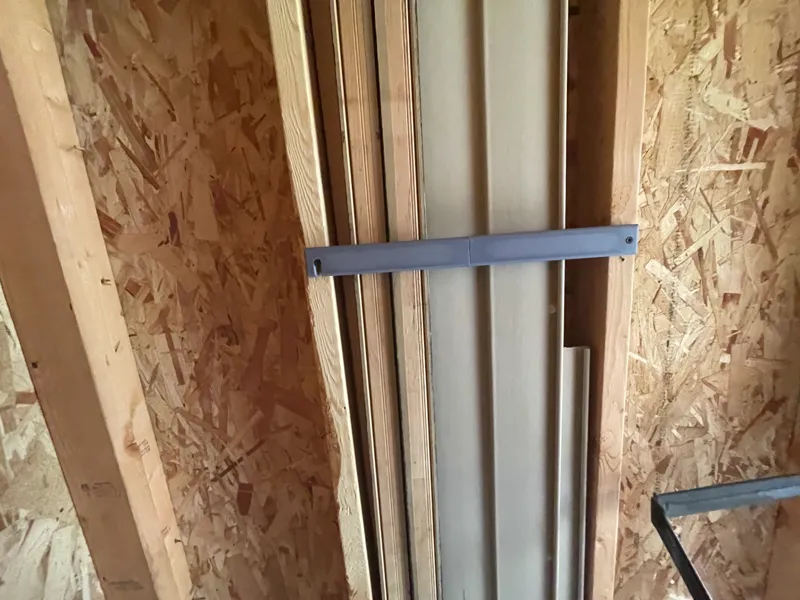 Stud Locker