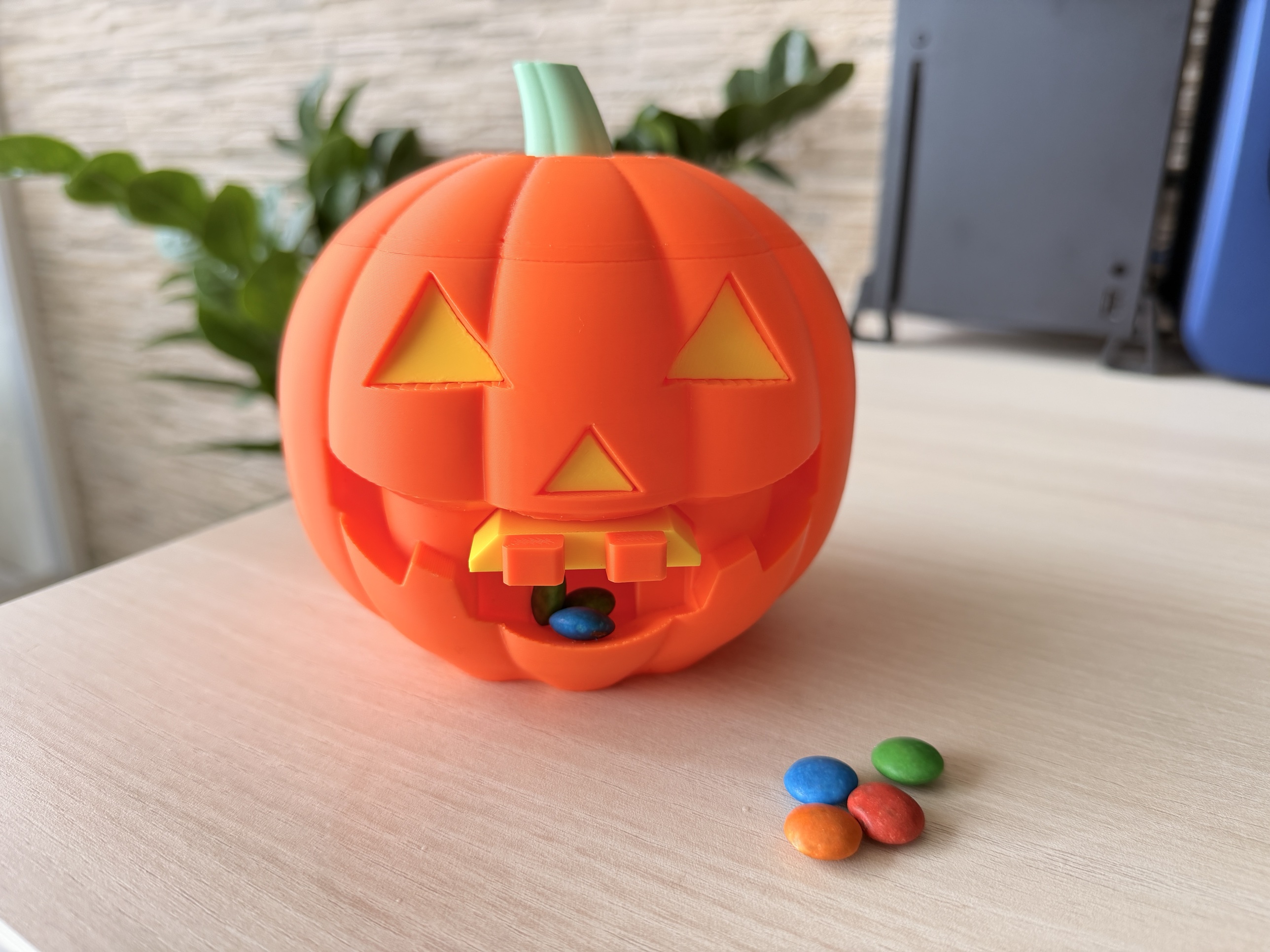 Jack o Lantern - Candy Dispenser - 1