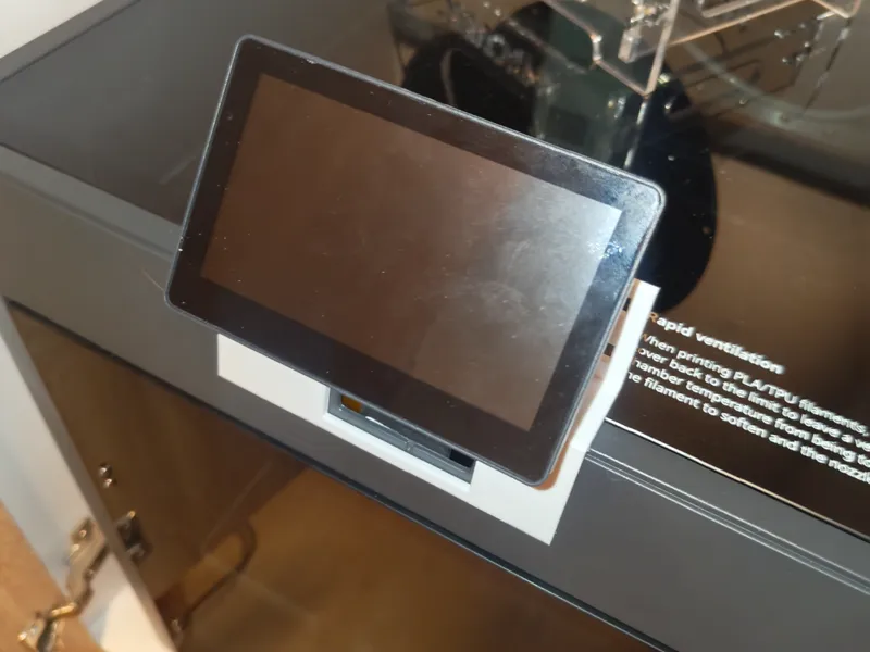 QIDI Q2 screen riser