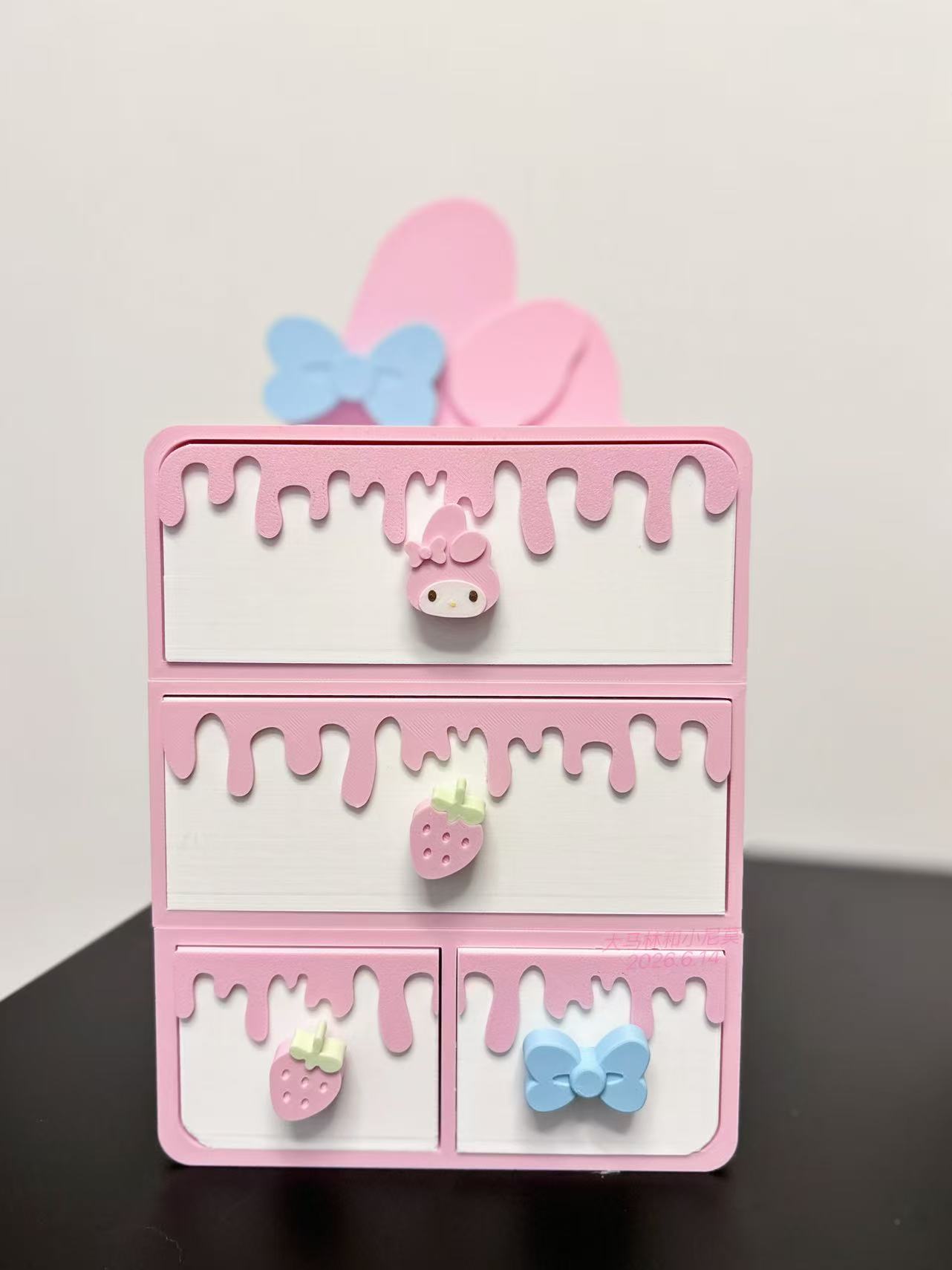 Miniatura 5 do modelo 3D 美乐蒂大容量收纳盒