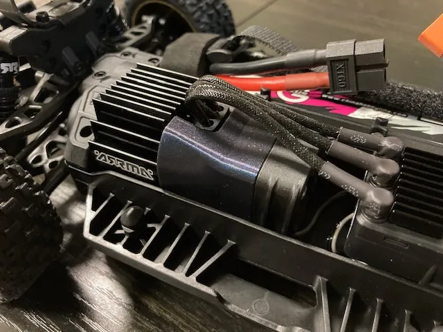 Arrma Mojave Grom BLX stock fan shroud