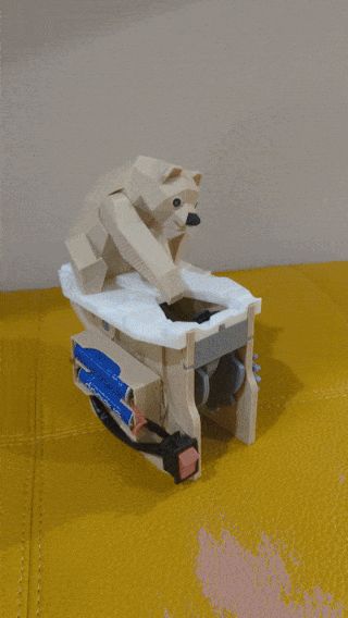 MOTERIZED version of Polar Bear with Seal