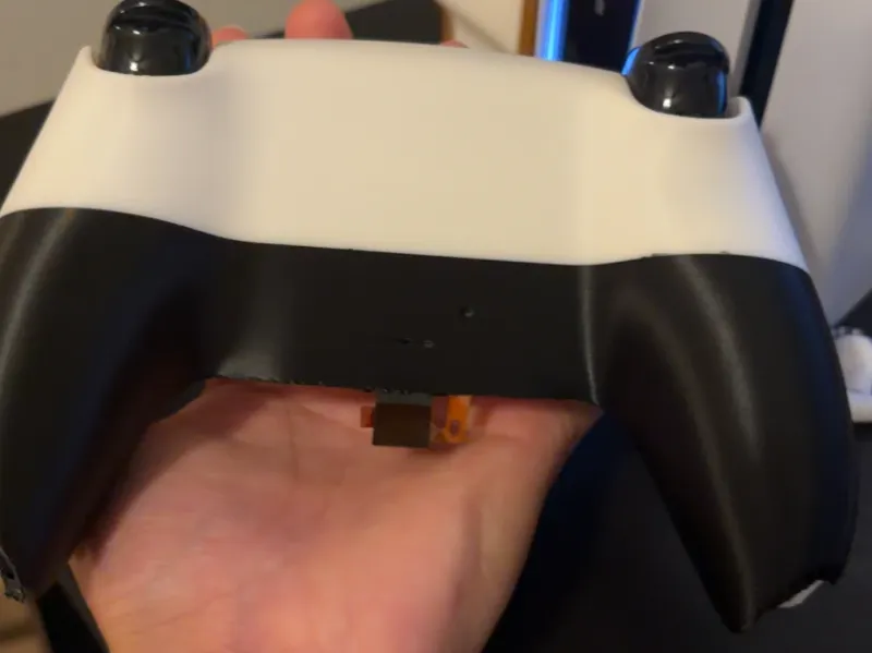 Back of ps5 controller 