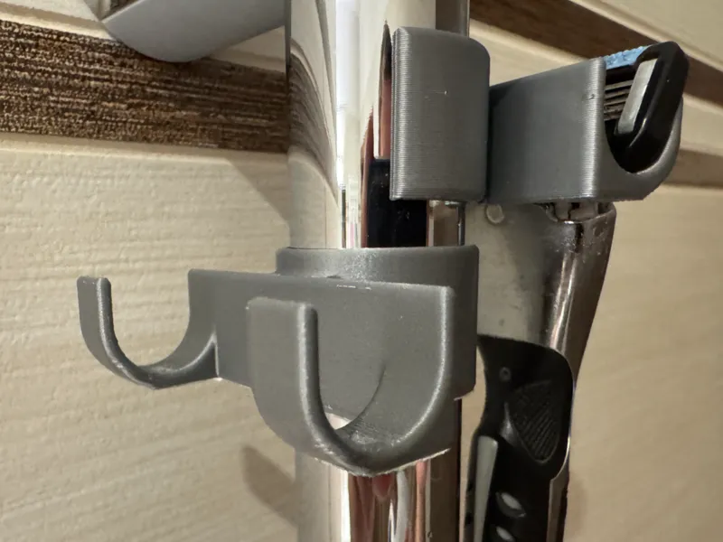 Razor holder