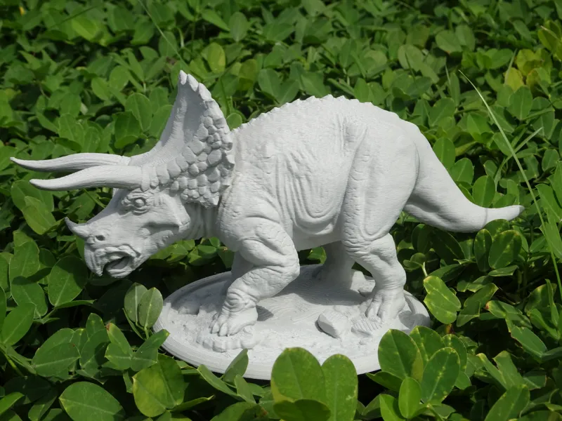 Triceratops Dinosaur Statue