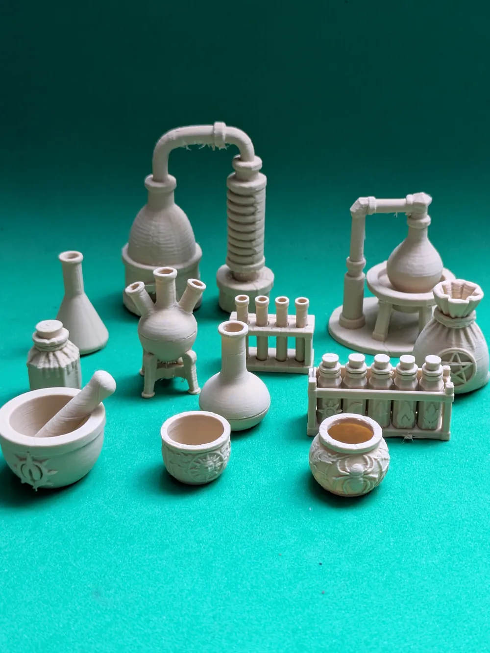 Miniature Alchemist Laboratory Set - Free 3D Print Model - MakerWorld