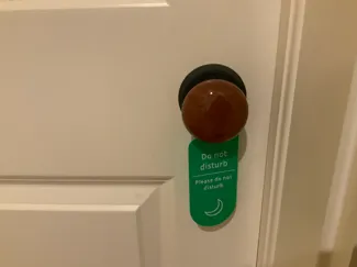 Do Not Disturb and Come On In Sign