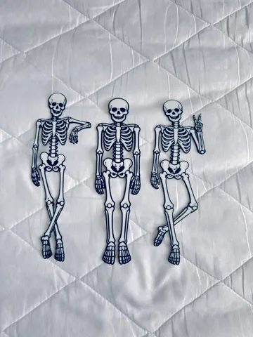 Accesorio de lectura: 3 Skeleton Bookmarks Funny Poses Halloween — vista de referencia 3