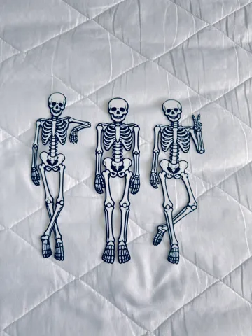 Accesorio de lectura: 3 Skeleton Bookmarks Funny Poses Halloween — vista de referencia 2