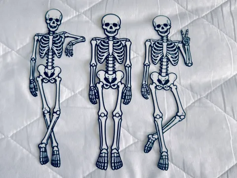 Accesorio de lectura: 3 Skeleton Bookmarks Funny Poses Halloween — referencia de MakerWorld