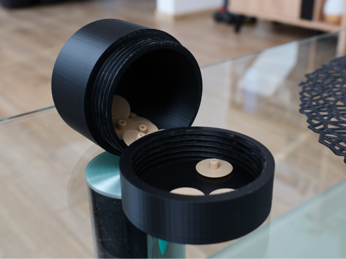 Container Round Box with Thread Jar