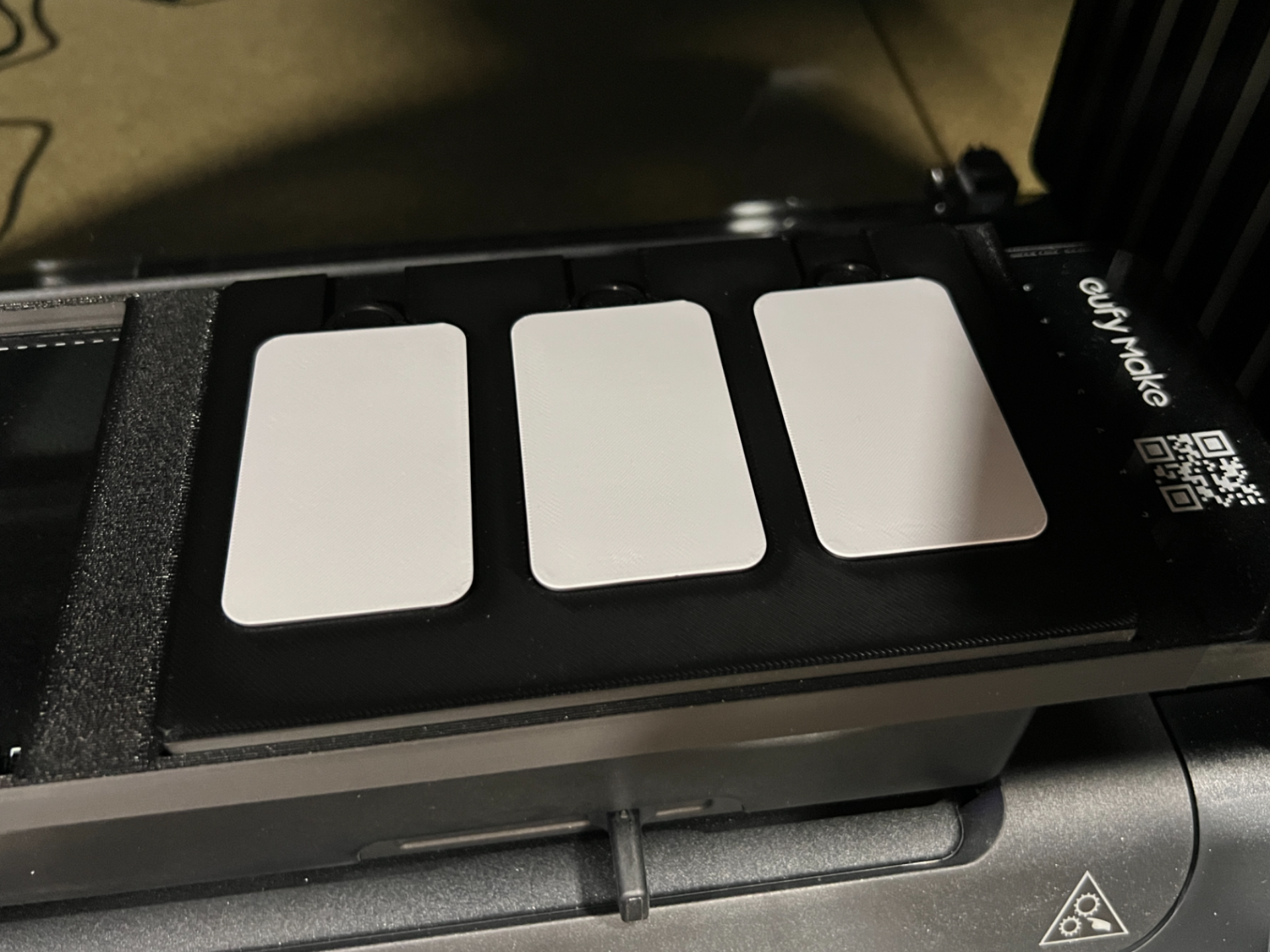 Eufymake E1 Jig - 2.5" x 1.5" Rectangular Keychain