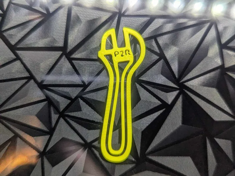 Trombone clé ajustable  (Wrench paperclip)
