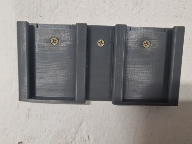 Cramer battery wall holder