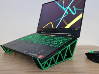 Laptop stand