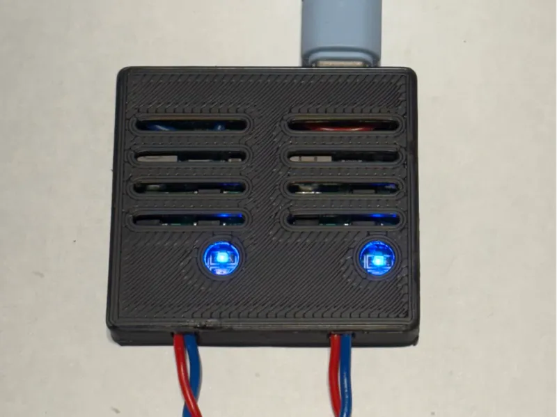 Cyberbrick USB C dual charger li-ion
