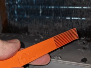 Clean comb for tumble dryers & heat exchanger fins
