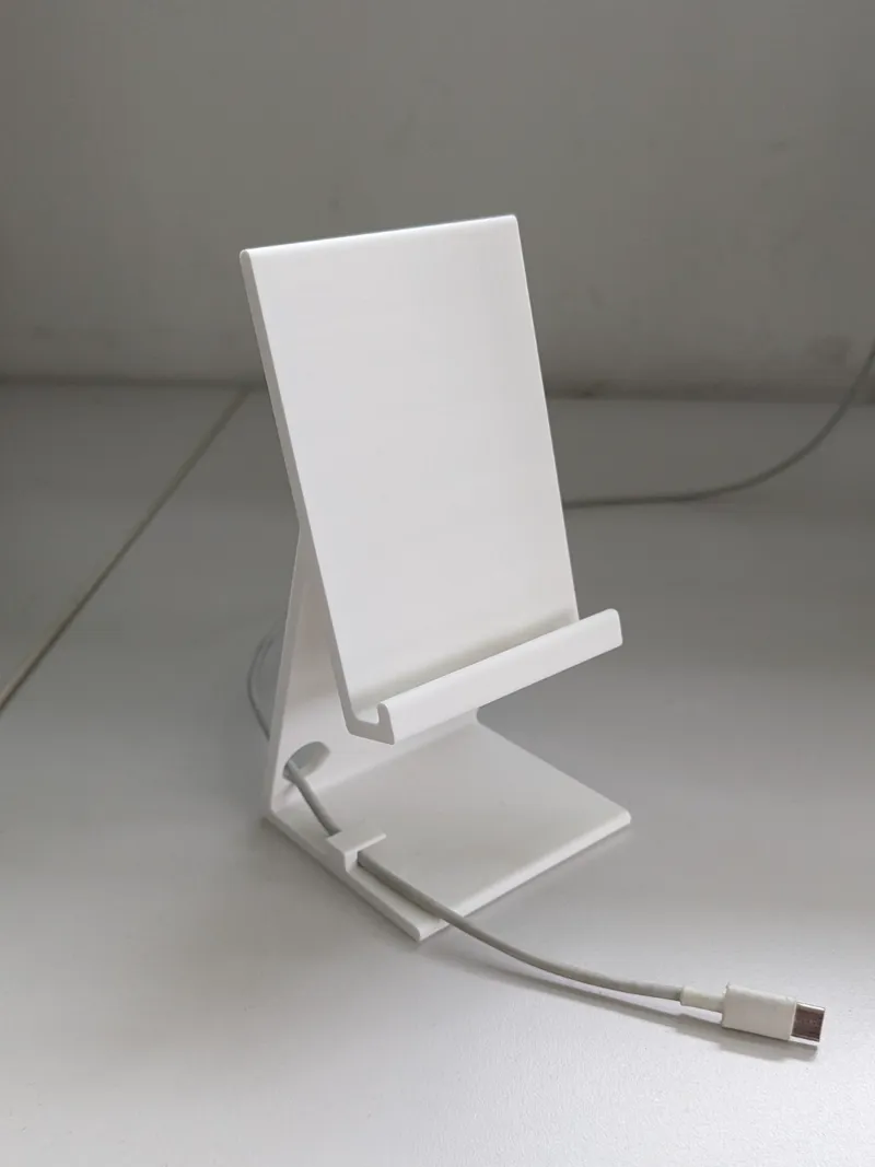 Clean phone station