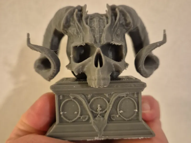 Demonskull on altar