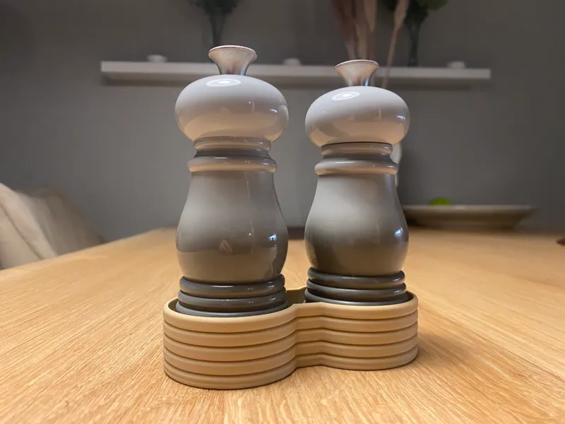 Salt & Pepper Tray / Grinder Holder