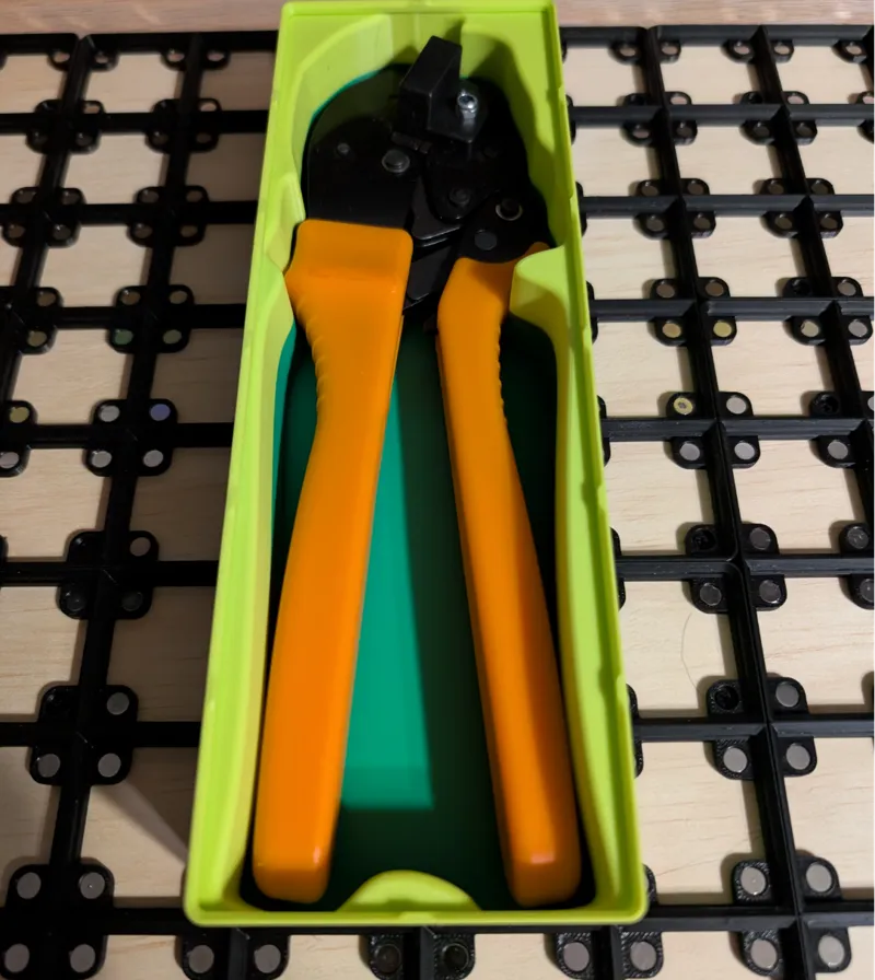 Gridfinity Anderson Power Pole Crimper Tray/Holder