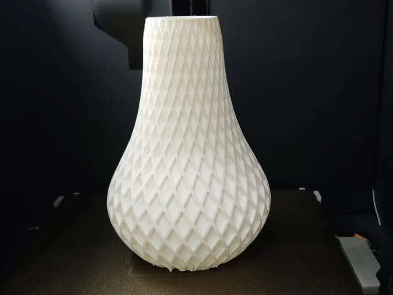 Vase mit Muster