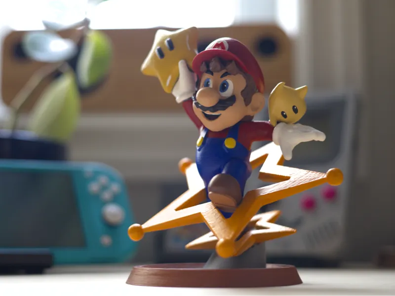 Mario Galaxy Figurine