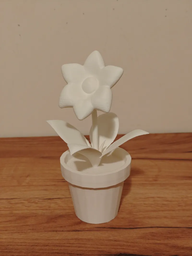 Flower pot