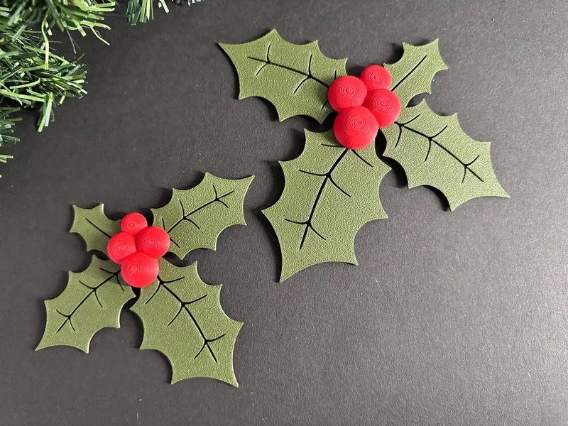 Holly Leaves & Berries – Botanical Christmas Decor