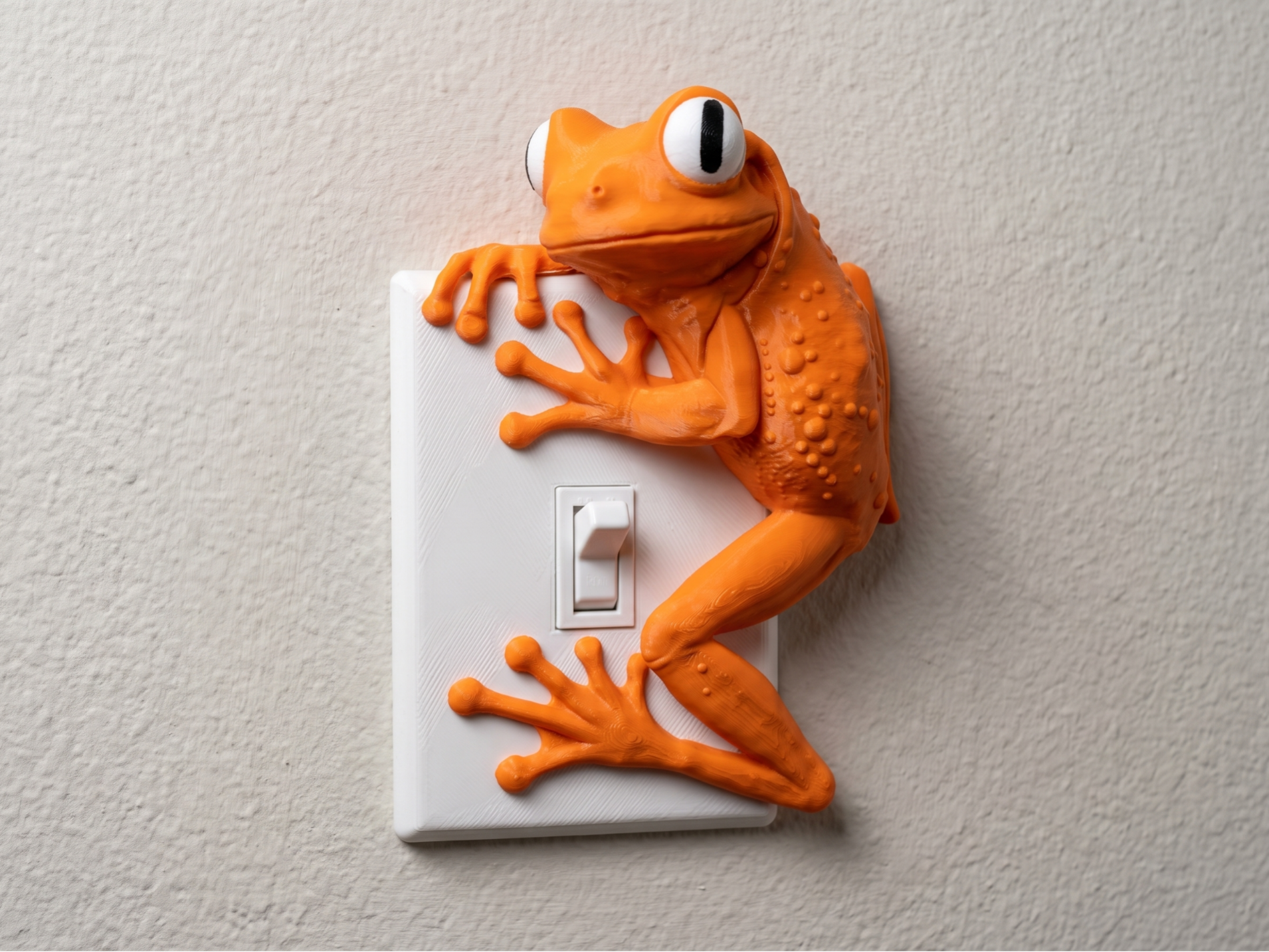 Clinging Tree Frog Switch Plate - 1