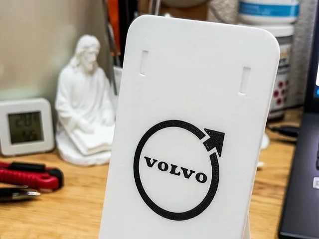 volvo_smartphone_holder