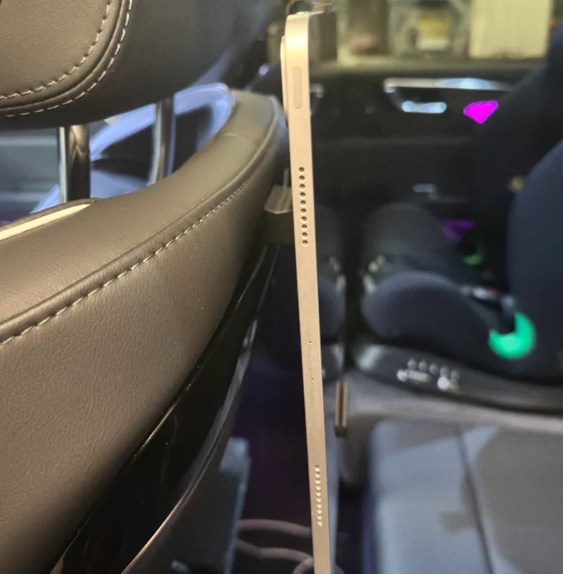 Hongqi e-HS9 Ipad Pro 13 inch Tablet Mount