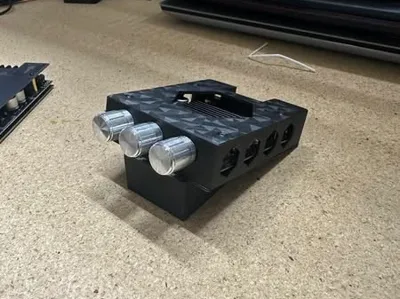 Amp Wedge
