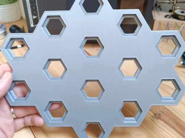 https://makerworld.bblmw.com/makerworld/model/US44f3f1e68341eb/design/2025-01-09_17f9a498e0381.jpg