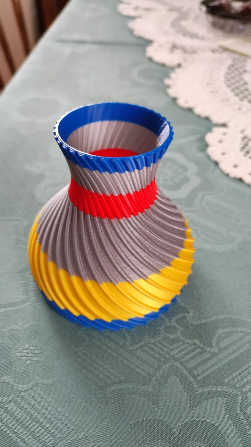 Vase, four colors