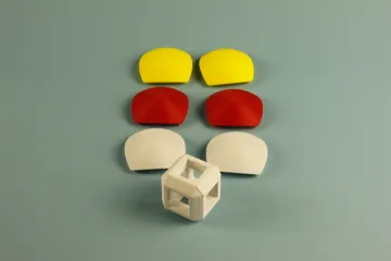 Objeto manipulable: Clicker Ball Fidget Toy — vista de referencia 3
