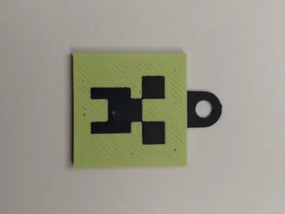 Creeper face keychain