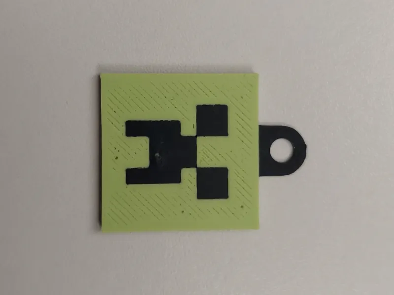 Creeper face keychain