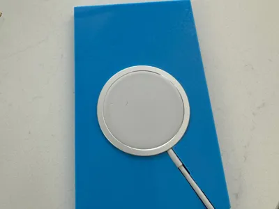 Apple MagSafe holder
