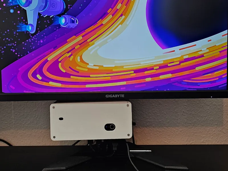 CM27Q - Gigabyte 
