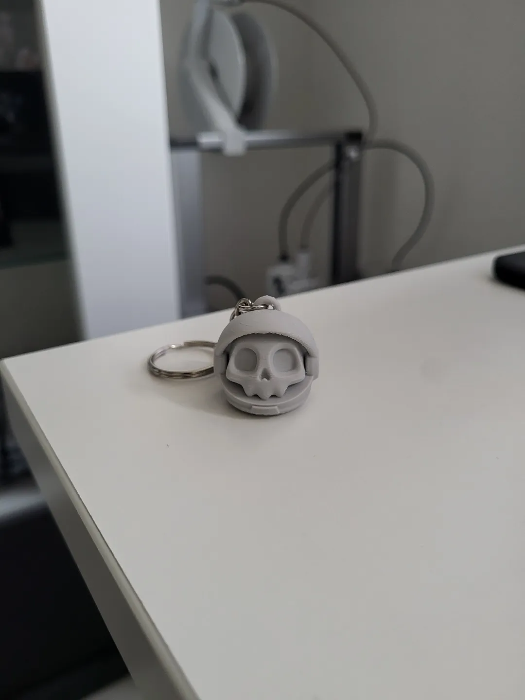 Cute Skull Astronaut - Keychain view 2
