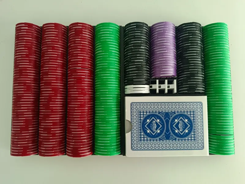 Poker chips with box 