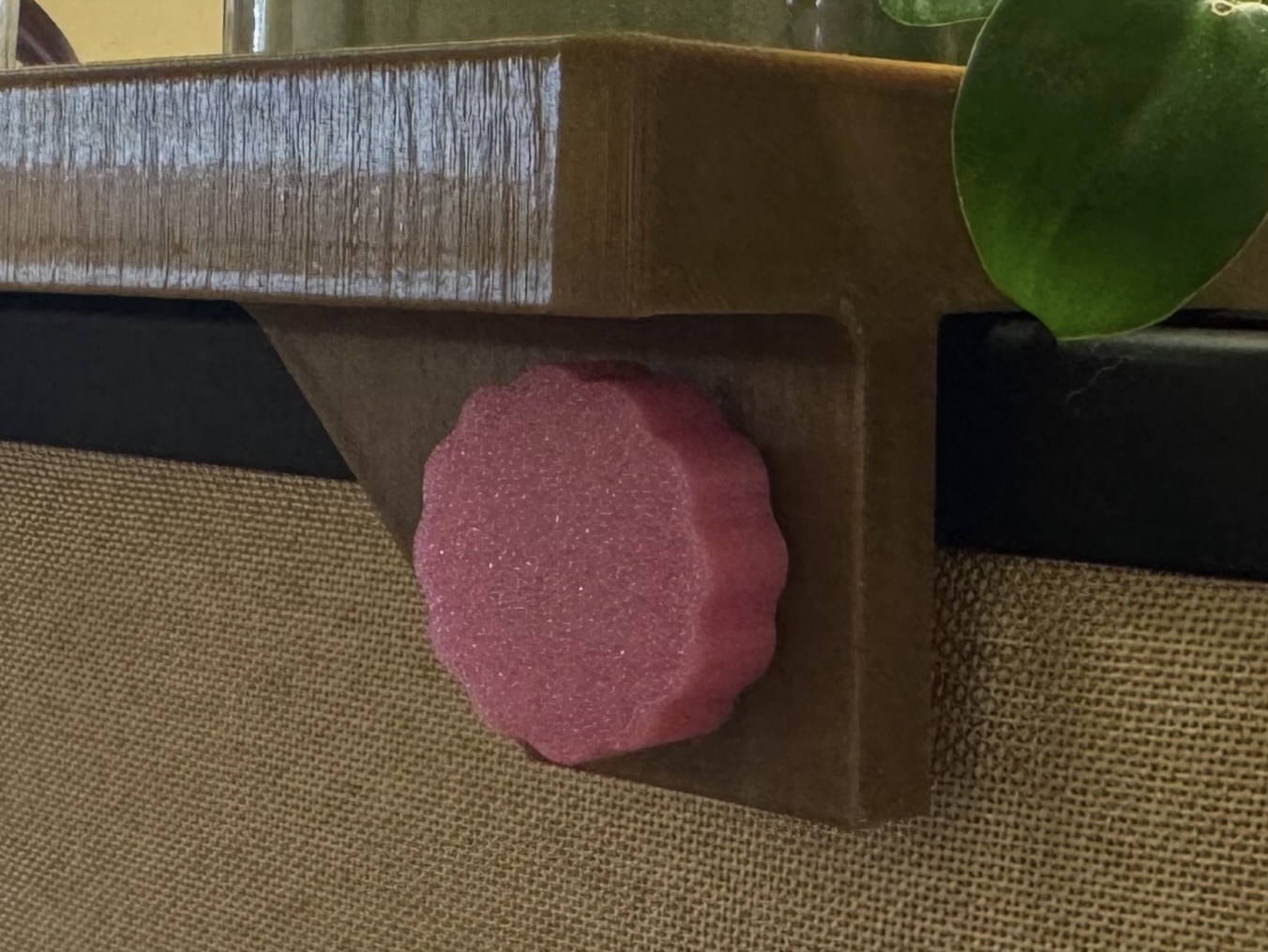 Miniatura 2 do modelo 3D Cubicle Wall Shelf