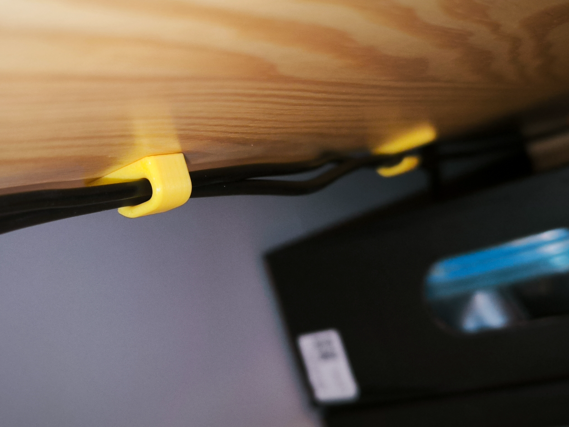 cable mount / hanger