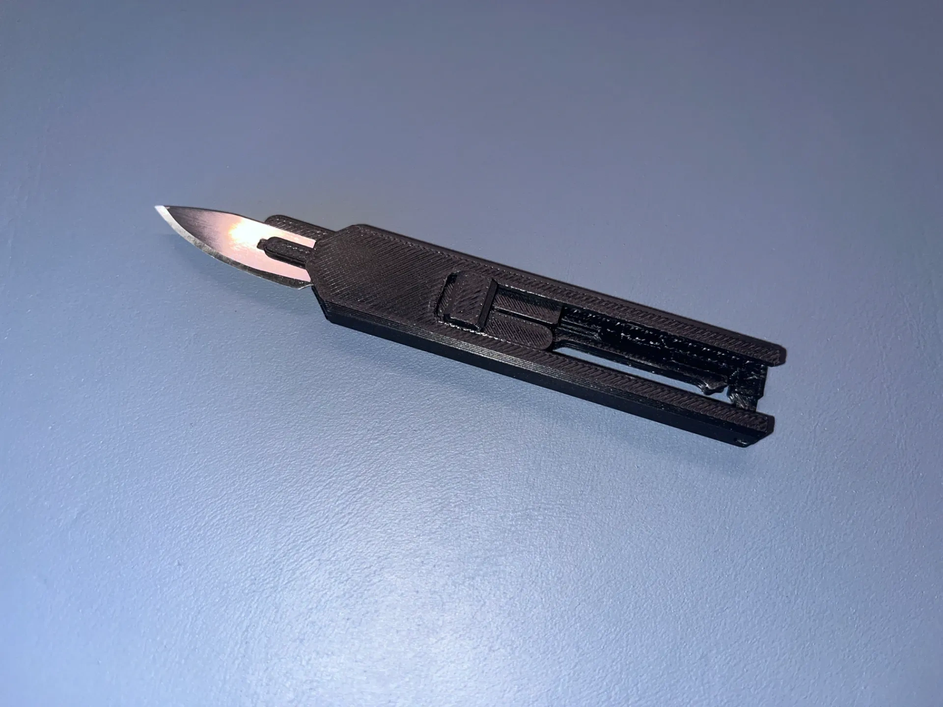 Miniatura 1 do modelo 3D 迷你伸缩手术刀柄