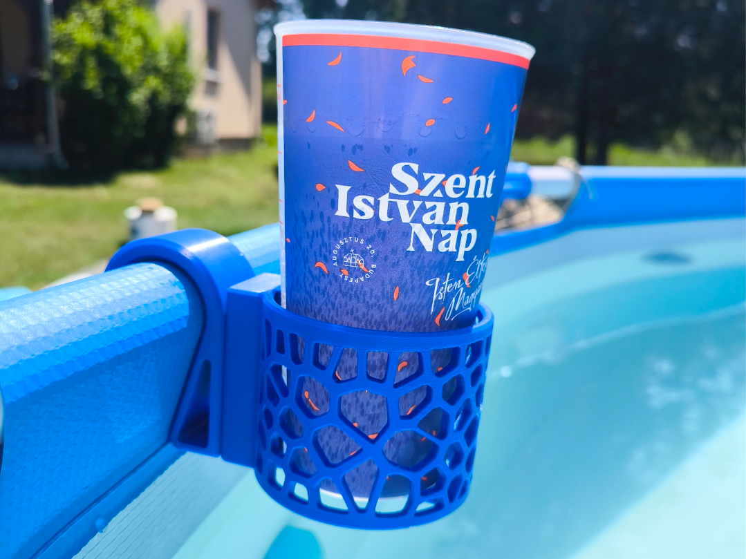 Miniatura 1 do modelo 3D Parametric Pool Cup Holder