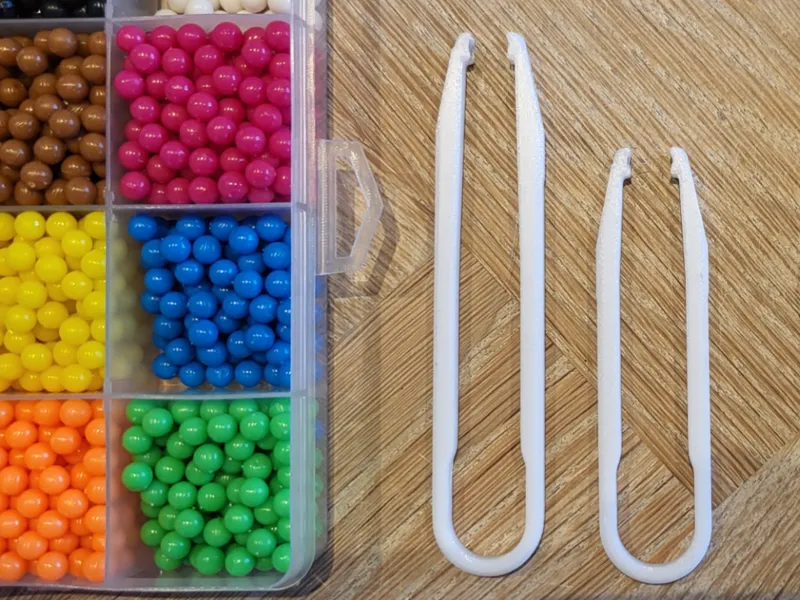 Tweezer for water beads (kid size)