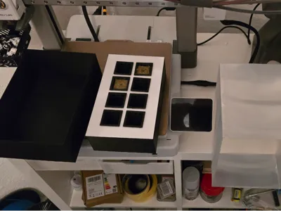 Hydroponic seedling tray